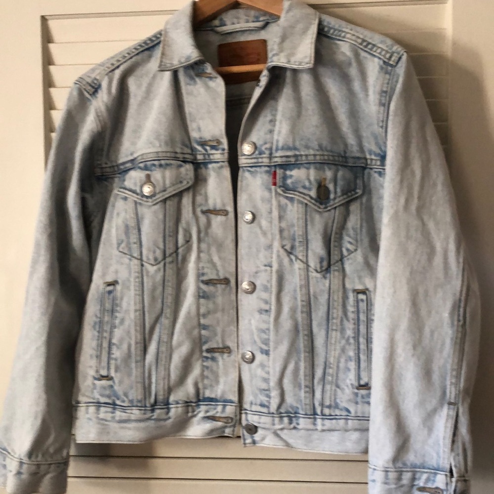 Levi’s jean denim jacket